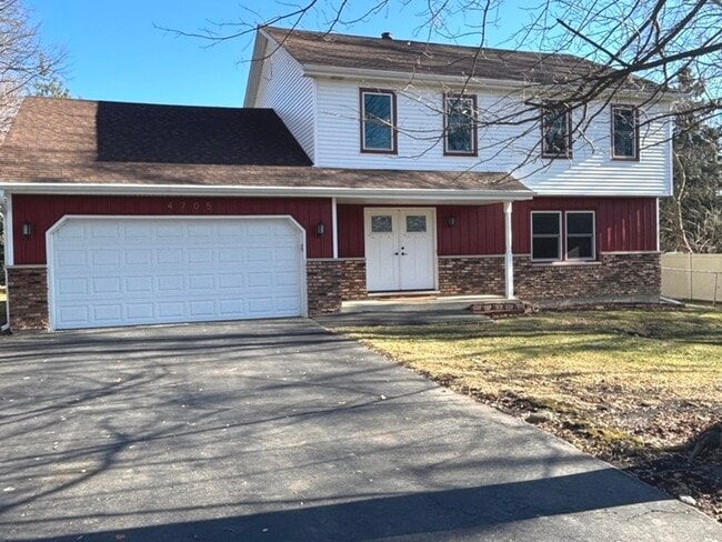 property at 4705 Elm St