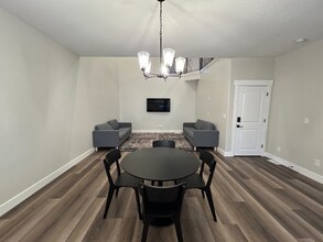 2054 N 4040 W-Unit -Townhouse in Saratoga Springs, UT - Building Photo - Building Photo
