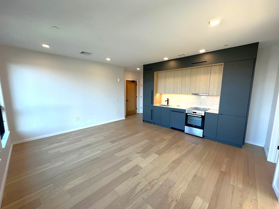 11 Burney St, Unit 407 in Boston, MA - Building Photo