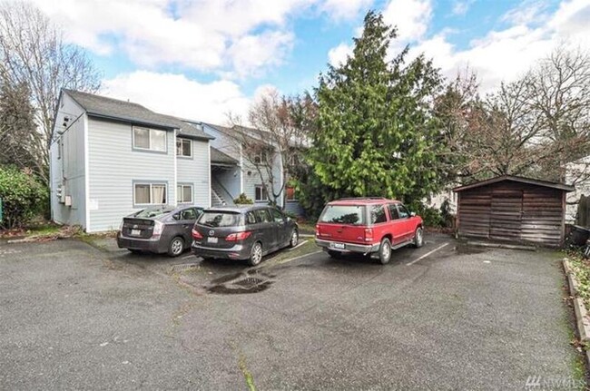 property at 2148 SW Holden St