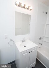 5850 N 13th St, Unit 306 in Philadelphia, PA - Building Photo - Building Photo
