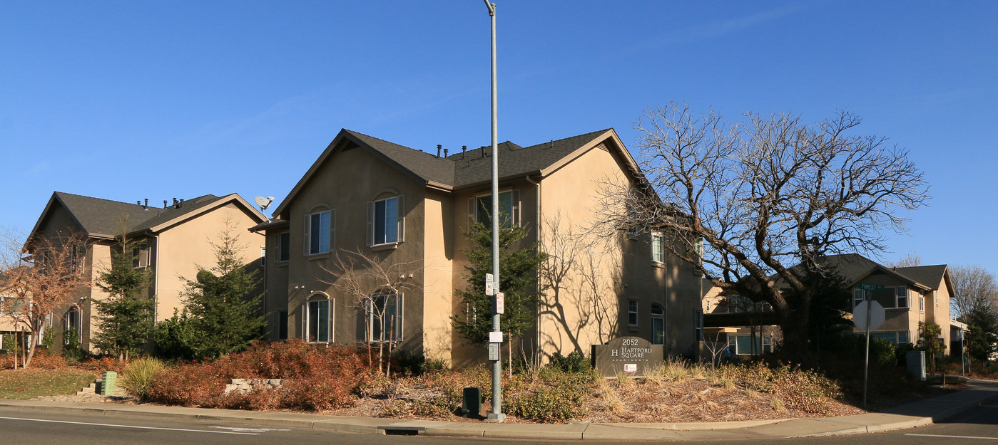 Hartford Square Apartments in Chico, CA - Foto de edificio