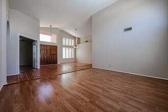 124 W Myrna Ln in Tempe, AZ - Foto de edificio - Building Photo