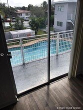 17031 NE 21st Ave-Unit -2 in North Miami Beach, FL - Building Photo - Building Photo