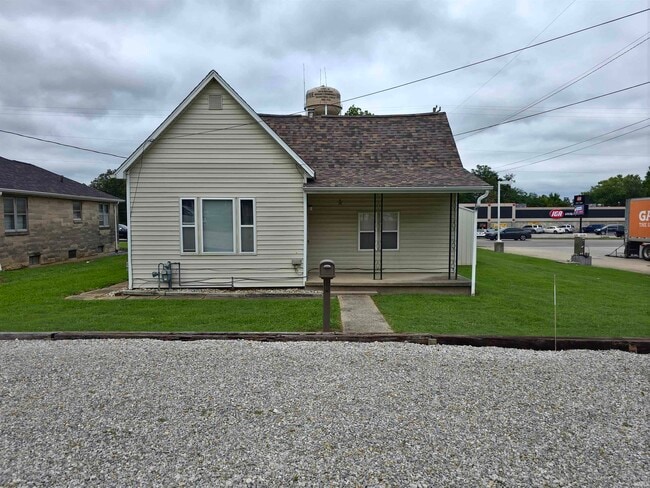 property at 108 S Oak St