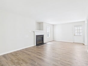6911 Staunton Ave in Richmond, VA - Building Photo - Building Photo