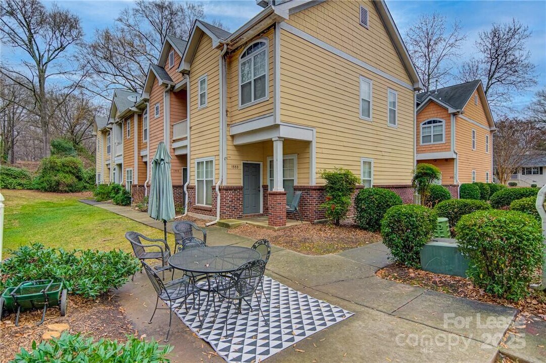 1553 Pecan Ave in Charlotte, NC - Building Photo