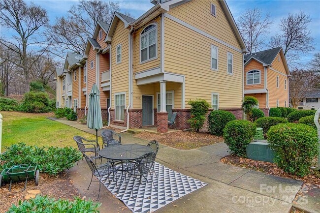 property at 1553 Pecan Ave