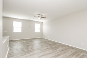 2218 S 118th Ave in Avondale, AZ - Foto de edificio - Building Photo