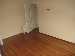 2124 P St in Sacramento, CA - Building Photo - Interior Photo