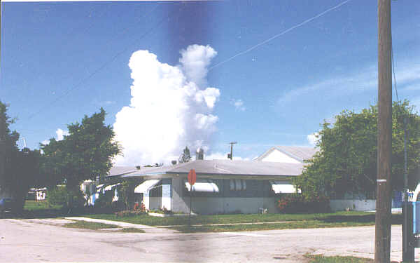 Sheridan Manor in Hollywood, FL - Foto de edificio - Building Photo