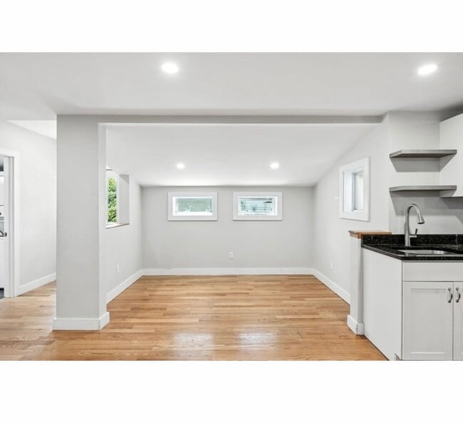 45B Warner St in Gloucester, MA - Building Photo - Building Photo