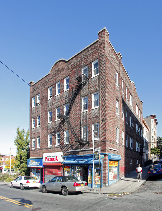 107 Elm St in Yonkers, NY - Building Photo