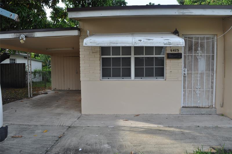 6425 SW 25th St in Miramar, FL - Building Photo