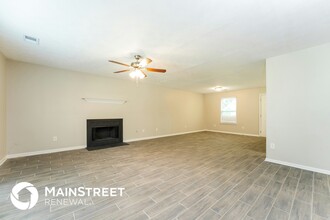 1082 To Lani Farm Rd in Stone Mountain, GA - Building Photo - Building Photo