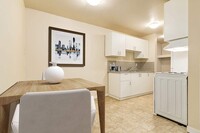 Fernwood Apartments in Edmonton, AB - Building Photo - Building Photo