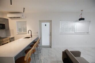 1112 NE 17th Terrace in Fort Lauderdale, FL - Building Photo - Building Photo