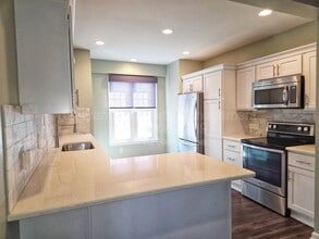 6241 Waterside Ln in Raleigh, NC - Building Photo - Building Photo