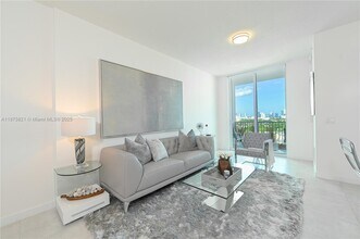 514 SW 22nd Ave in Miami, FL - Building Photo - Building Photo
