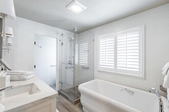 840 Hunt Ave in St Helena, CA - Building Photo - Building Photo