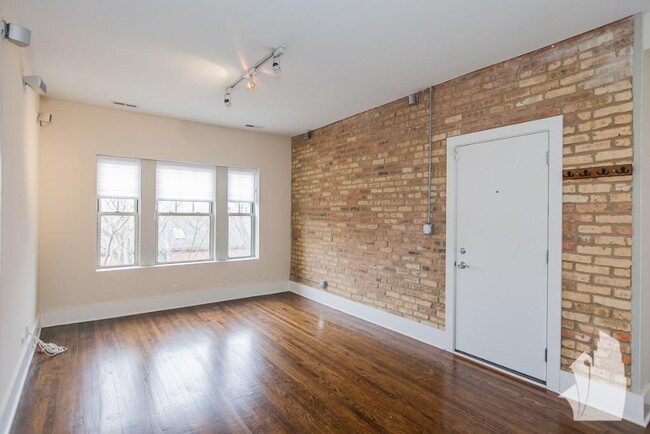 3453 N Wolcott Ave, Unit 3449-2