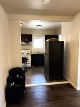 114 Hess St S in Hamilton, ON - Building Photo - Building Photo