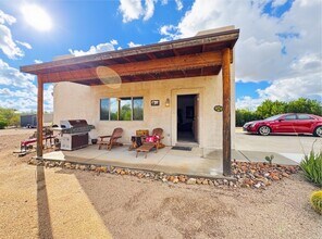 1033 E Irvine Rd in Phoenix, AZ - Building Photo - Building Photo