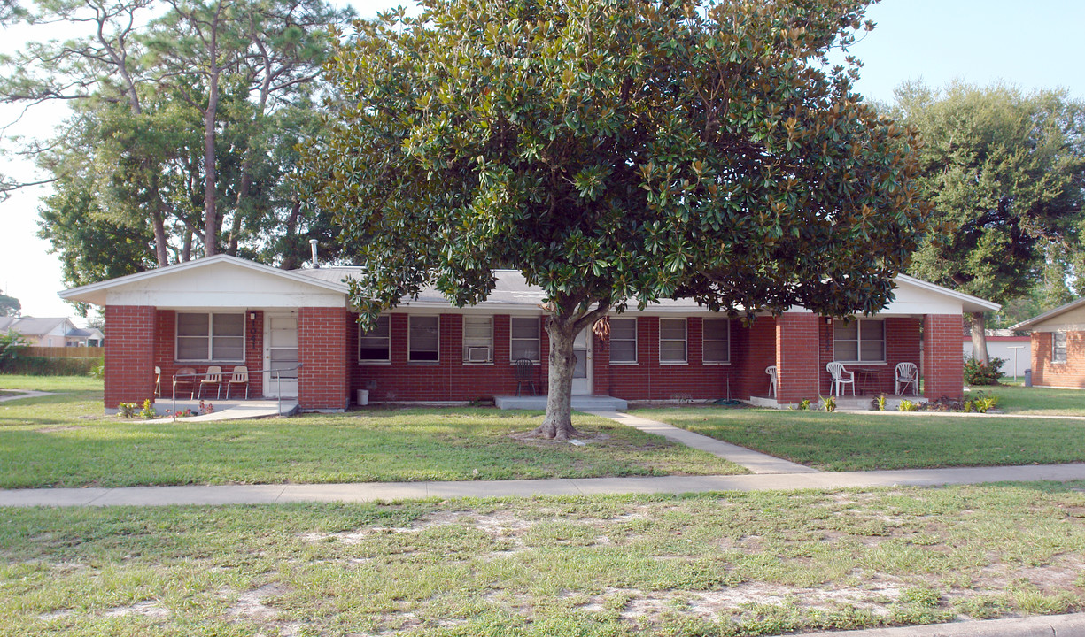 1041-1045 Fern Ave in Cocoa, FL - Building Photo