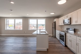 Residences at 530 and 540 Chestnut in Manchester, NH - Foto de edificio - Interior Photo