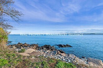 19 Bayview Ave in Beverly, MA - Building Photo - Building Photo