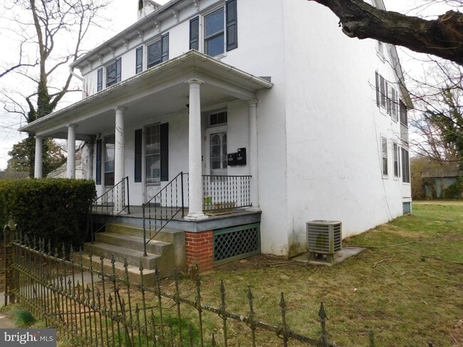 217 E Main St in Berryville, VA - Building Photo - Building Photo