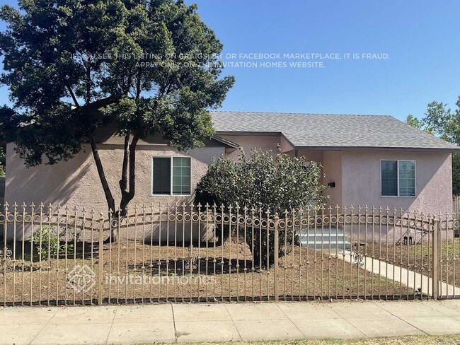 property at 13946 Terra Bella St