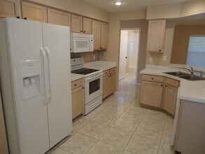 8817 Sheldon Chase Dr in Tampa, FL - Building Photo - Building Photo