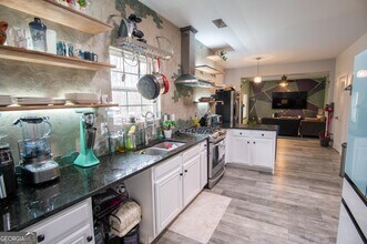 1582 Ewing Farm Dr in Loganville, GA - Building Photo - Building Photo