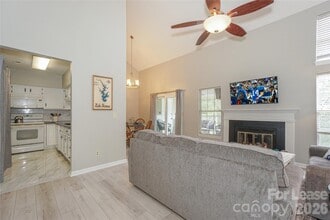 20105 Henderson Rd in Cornelius, NC - Building Photo - Building Photo