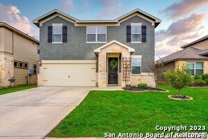 8527 Straight Oaks in San Antonio, TX - Building Photo