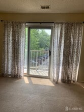 40 Holly Ct in Hamilton, NJ - Building Photo - Building Photo