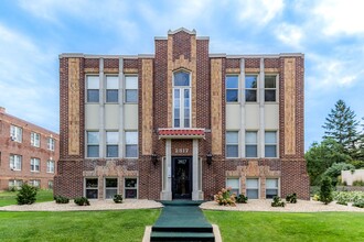 2817 Xerxes Ave S in Minneapolis, MN - Building Photo - Building Photo