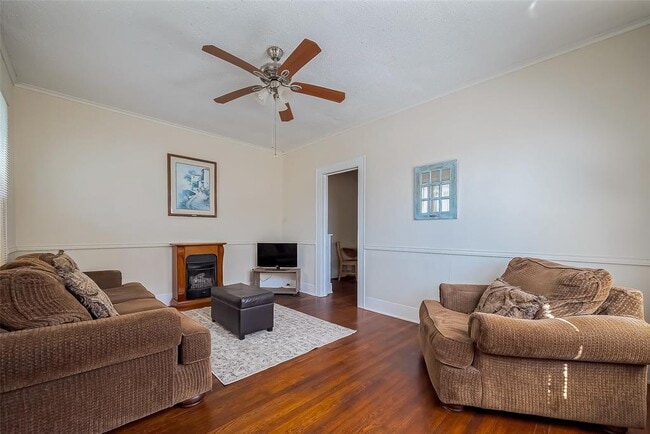 property at 4226 Avenue T