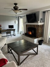 817 S 11th St in Coos Bay, OR - Building Photo - Building Photo