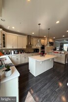 189 Green Poplar Loop in Clarksburg, MD - Building Photo