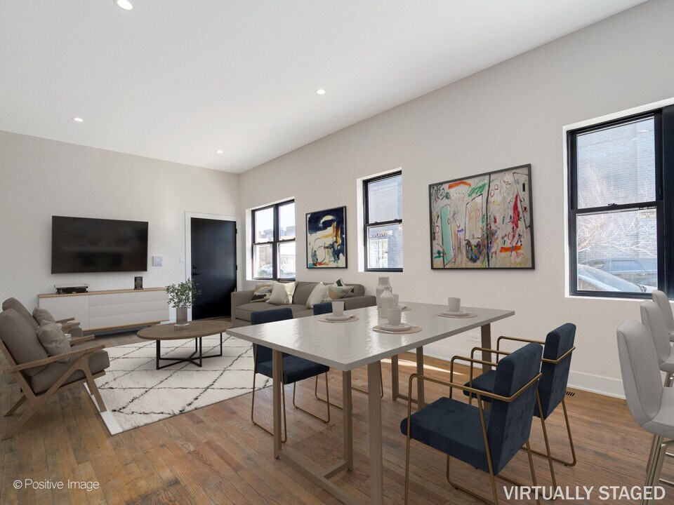 846 N Ashland Ave, Unit 2R in Chicago, IL - Foto de edificio