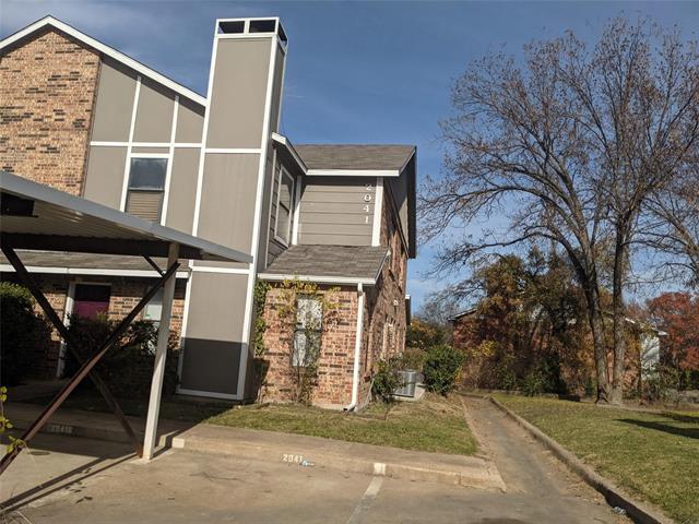 property at 2041 W Walnut St
