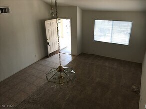 2064 Lipari Ct in Las Vegas, NV - Building Photo - Building Photo