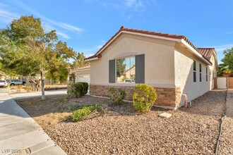 5873 Wildhorse Ledge Ave in Las Vegas, NV - Building Photo - Building Photo