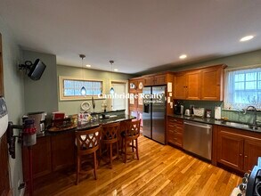 19 High St, Unit T in Cambridge, MA - Building Photo - Building Photo