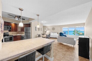 3700 Galt Ocean Dr in Fort Lauderdale, FL - Building Photo