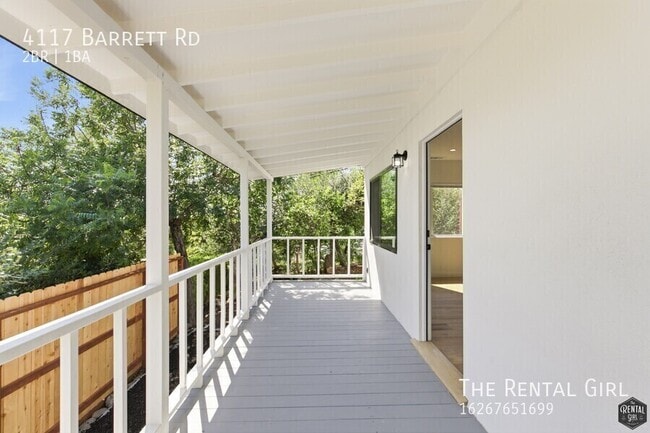 4117 Barrett Rd in Los Angeles, CA - Building Photo - Building Photo