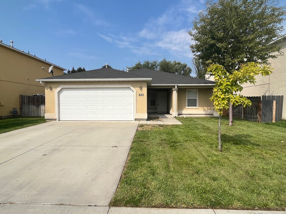 620 Syringa Pl in Caldwell, ID - Building Photo