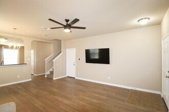 1508 Colton Ln in Lockhart, TX - Building Photo - Building Photo